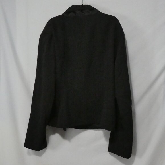 PRETTYLITTLETHING - Plus | 20 | Black Blazer | Single Hook Fastened | NWT - Picture 3 of 14